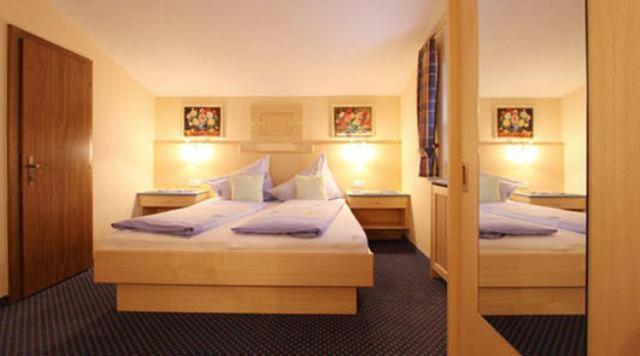 Gaestehaus Veit Fiegl Solden Luaran gambar